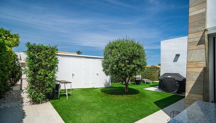 Jälleenmyynti - Erillistalo - Algorfa - La Finca Golf