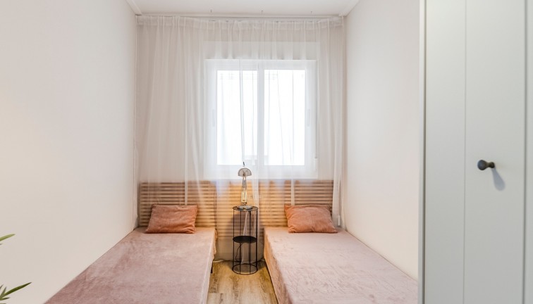 Jälleenmyynti - Paritalo/Rivitalo - Torrevieja - Los Balcones