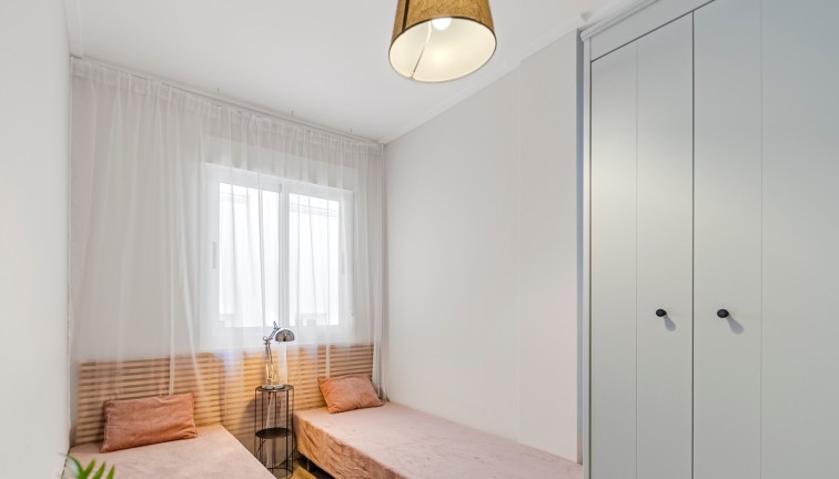 Jälleenmyynti - Paritalo/Rivitalo - Torrevieja - Los Balcones
