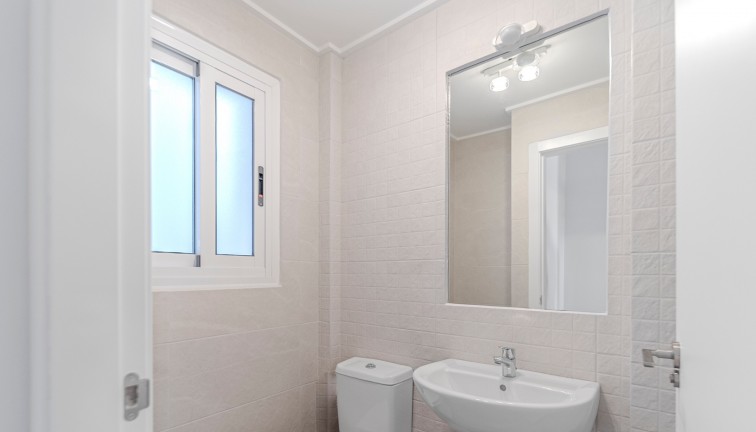 Jälleenmyynti - Paritalo/Rivitalo - Torrevieja - Los Balcones