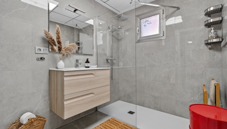 Reventa - Apartamento / piso - Torrevieja - Playa de los Locos