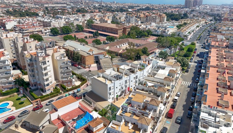 Resale - Apartment - Top Floor Apartment - Torrevieja - Nueva Torrevieja