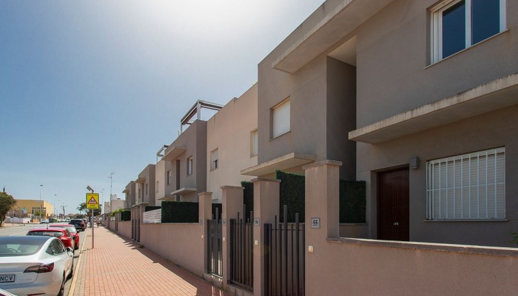 Jälleenmyynti - Paritalo/Rivitalo - Torrevieja - Aguas Nuevas