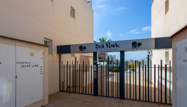 Jälleenmyynti - Paritalo/Rivitalo - Torrevieja - Aguas Nuevas