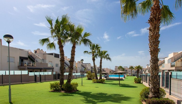 Jälleenmyynti - Paritalo/Rivitalo - Torrevieja - Aguas Nuevas
