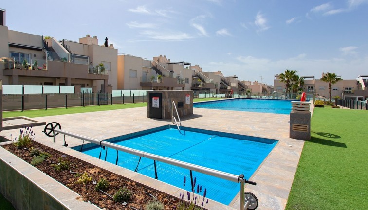 Jälleenmyynti - Paritalo/Rivitalo - Torrevieja - Aguas Nuevas