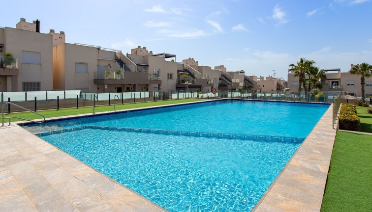 Jälleenmyynti - Paritalo/Rivitalo - Torrevieja - Aguas Nuevas