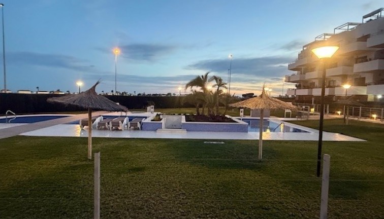 Återförsäljning - Lägenhet - Dehesa de Campoamor - Dehesa de campoamor