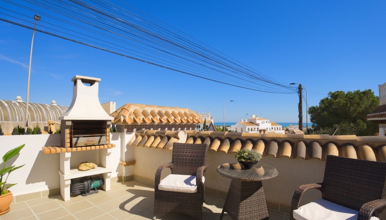 Resale - Chalet - Torrevieja