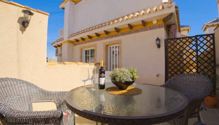 Resale - Chalet - Torrevieja