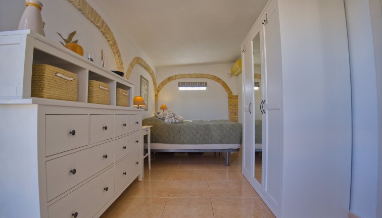 Resale - Chalet - Torrevieja