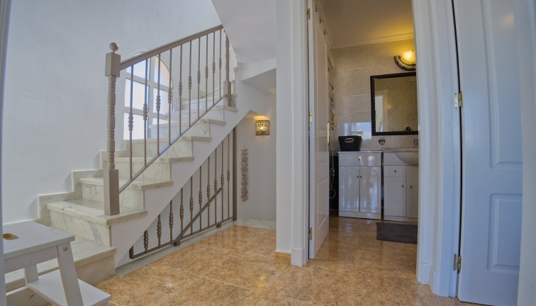 Resale - Chalet - Torrevieja