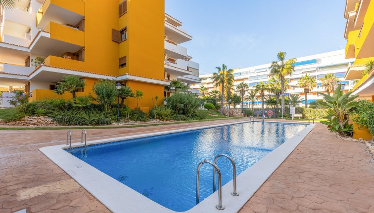 Återförsäljning - Lägenhet - Torrevieja - Punta Prima