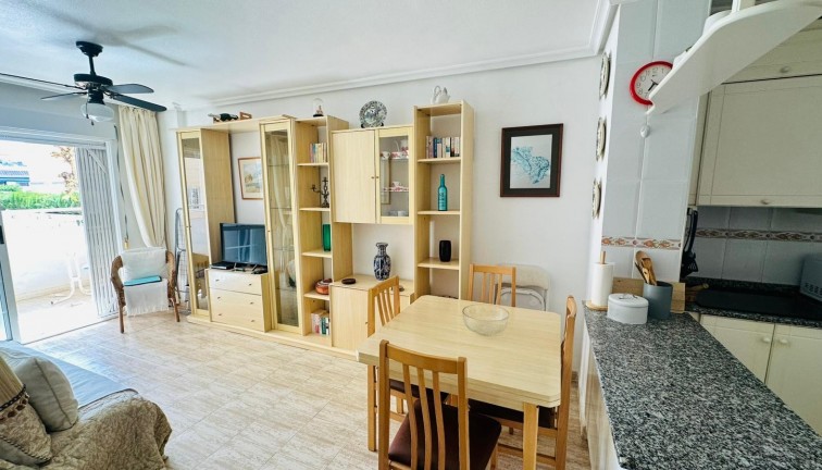 Reventa - Apartamento / piso - Torrevieja - San Luis