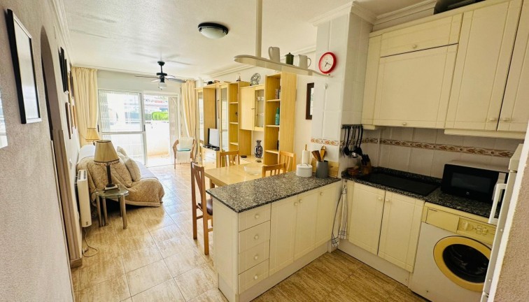 Reventa - Apartamento / piso - Torrevieja - San Luis