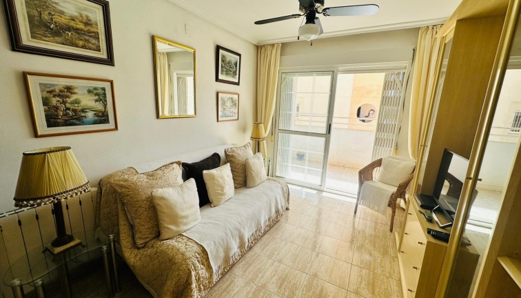 Reventa - Apartamento / piso - Torrevieja - San Luis