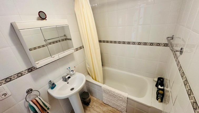 Reventa - Apartamento / piso - Torrevieja - San Luis
