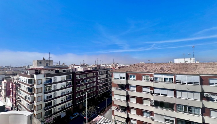 Jälleenmyynti - Asunto - Torrevieja