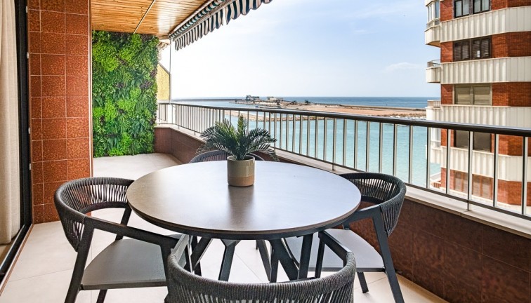 Återförsäljning - Lägenhet - Torrevieja - Acequion