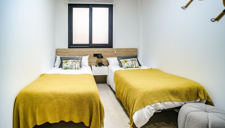 Återförsäljning - Lägenhet - Torrevieja - Acequion