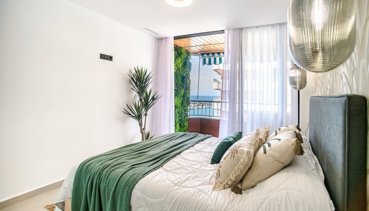 Återförsäljning - Lägenhet - Torrevieja - Acequion