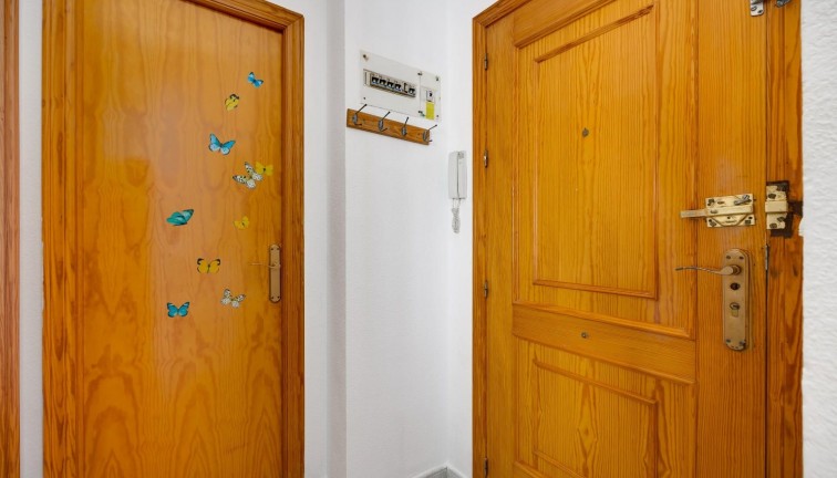 Reventa - Apartamento / piso - Torrevieja - Playa del Cura