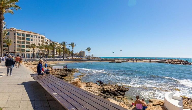 Reventa - Apartamento / piso - Torrevieja - Playa del Cura