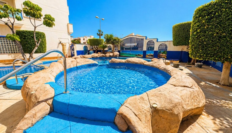 Jälleenmyynti - Asunto - Orihuela Costa - Cabo Roig