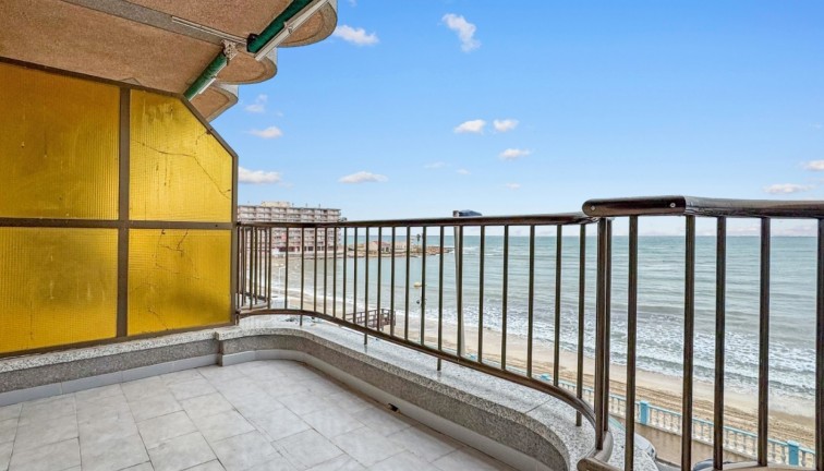 Återförsäljning - Lägenhet - Torrevieja - Playa de los Locos