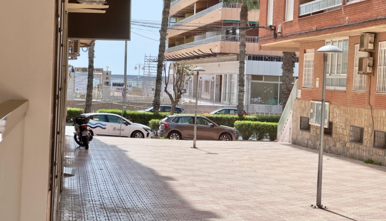Jälleenmyynti - Asunto - Torrevieja - Acequion
