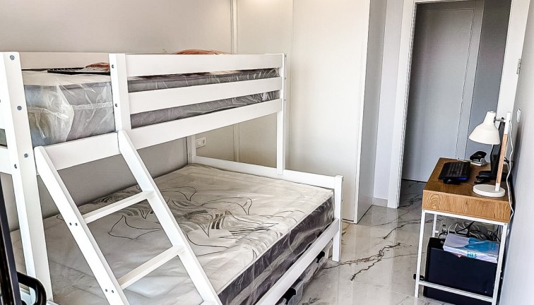 Reventa - Apartamento - Apartamento en el último piso - Orihuela Costa