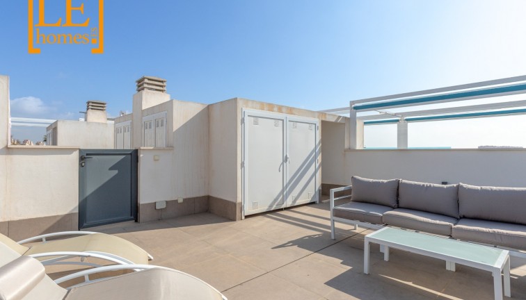 Resale - Apartment - Top Floor Apartment - Torrevieja