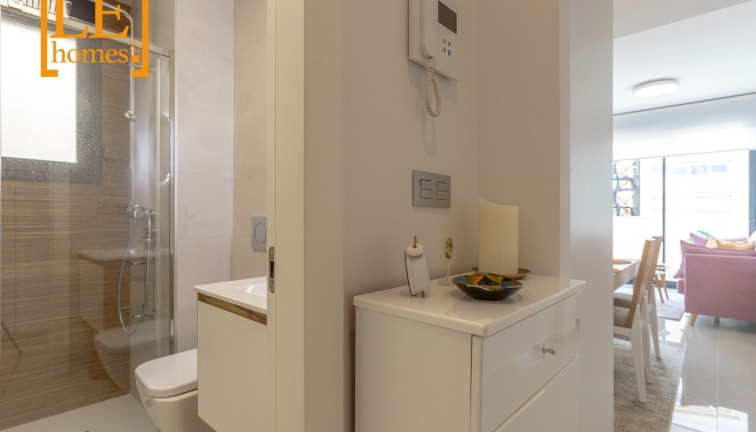 Resale - Apartment - Top Floor Apartment - Torrevieja