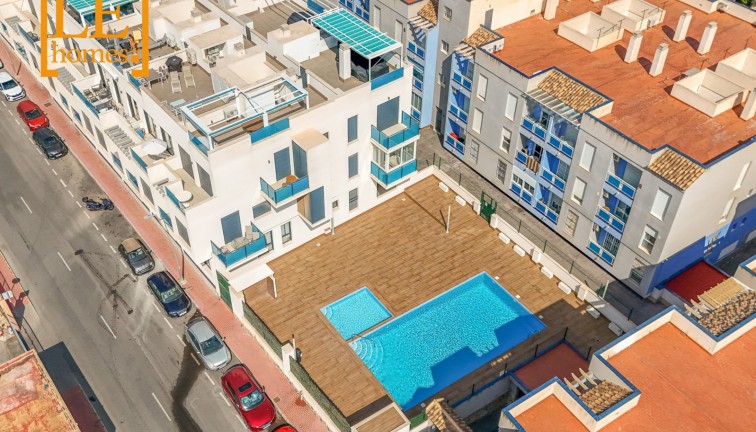 Resale - Apartment - Top Floor Apartment - Torrevieja