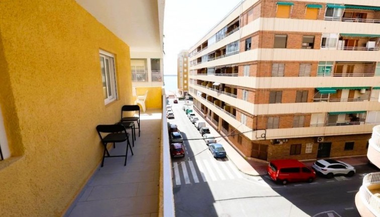 Jälleenmyynti - Asunto - Torrevieja - Acequion