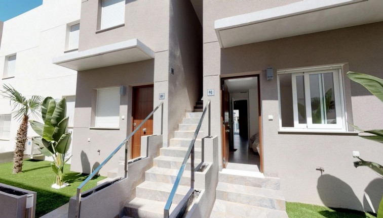 Resale - Apartment - Torrevieja - Aguas Nuevas