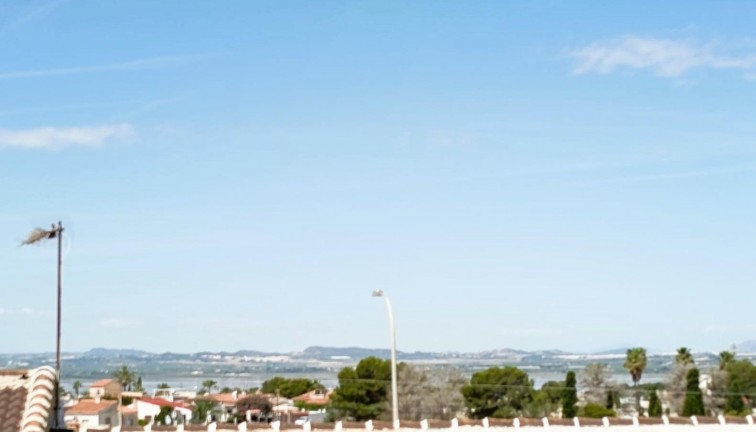 Återförsäljning - Bungalow - Torrevieja - La Siesta