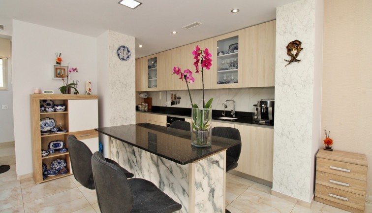 Resale - Chalet - Villamartín