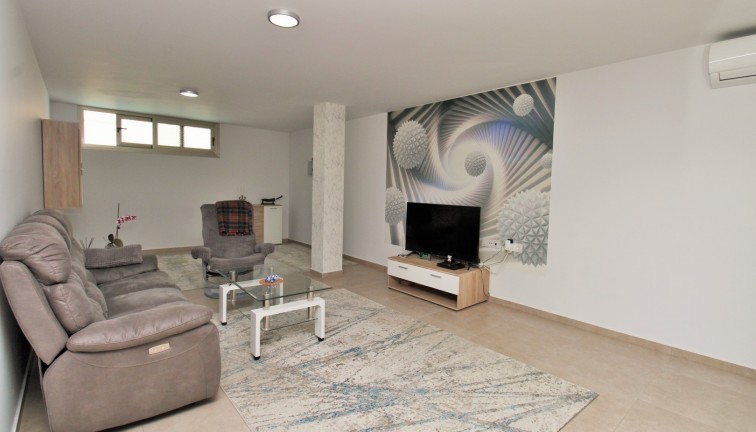 Resale - Chalet - Villamartín
