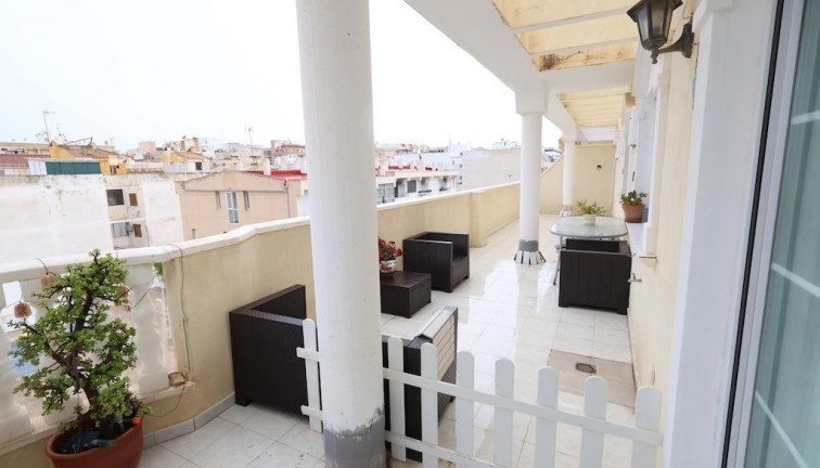 Jälleenmyynti - Asunto - Ylimmän kerroksen asunto - Torrevieja - Habaneras