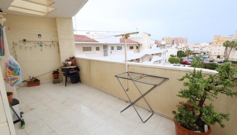 Jälleenmyynti - Asunto - Ylimmän kerroksen asunto - Torrevieja - Habaneras
