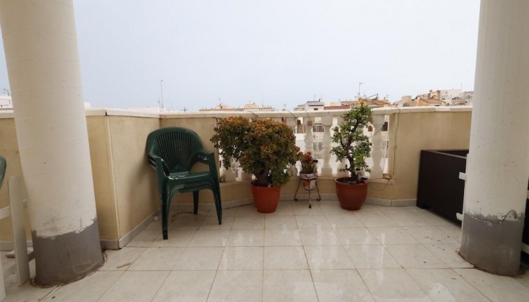 Jälleenmyynti - Asunto - Ylimmän kerroksen asunto - Torrevieja - Habaneras
