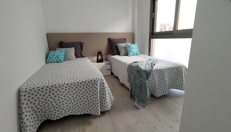Uudistuotanto - Erillistalo - Orihuela Costa - Villamartín