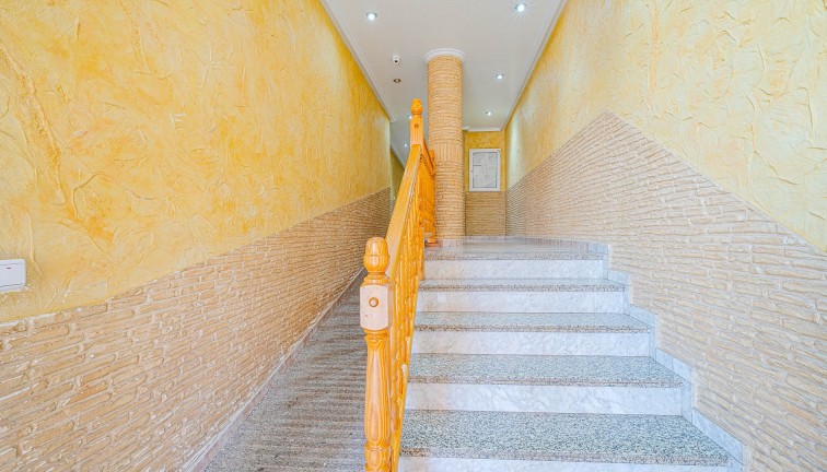 Återförsäljning - Lägenhet - Torrevieja