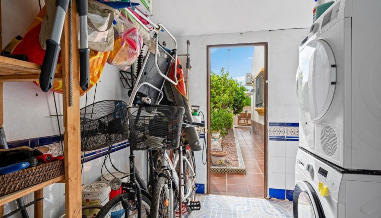 Jälleenmyynti - Paritalo/Rivitalo - Orihuela Costa - La Zenia