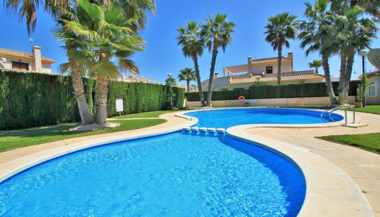 Jälleenmyynti - Paritalo/Rivitalo - Villamartín