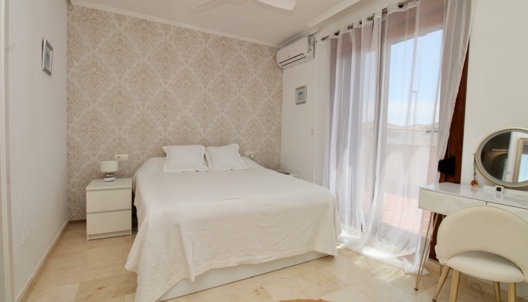 Jälleenmyynti - Paritalo/Rivitalo - Villamartín