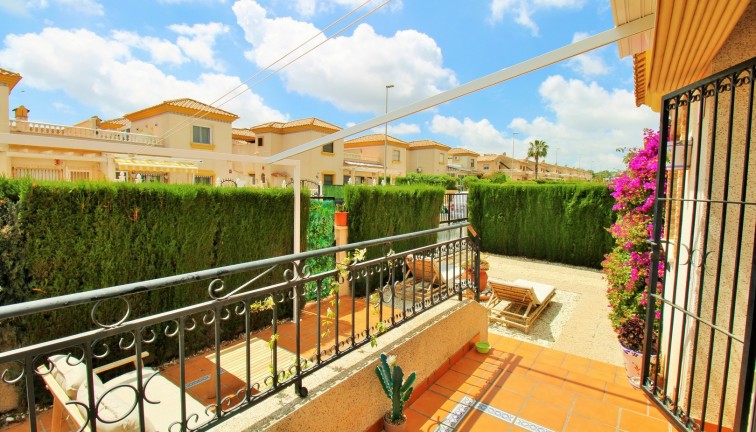 Jälleenmyynti - Paritalo/Rivitalo - Villamartín