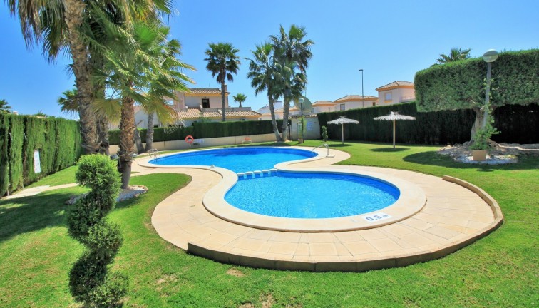 Jälleenmyynti - Paritalo/Rivitalo - Villamartín