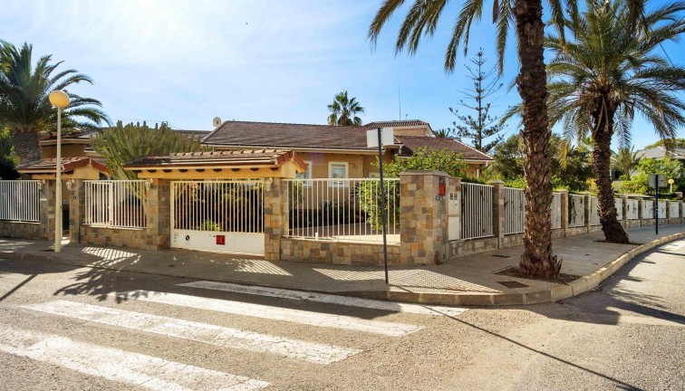 Återförsäljning - Fristående hus - Cabo Roig